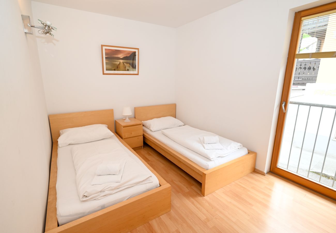 Apartment in Zell am See - Apartment ZELL CITY - next to ski lift and town