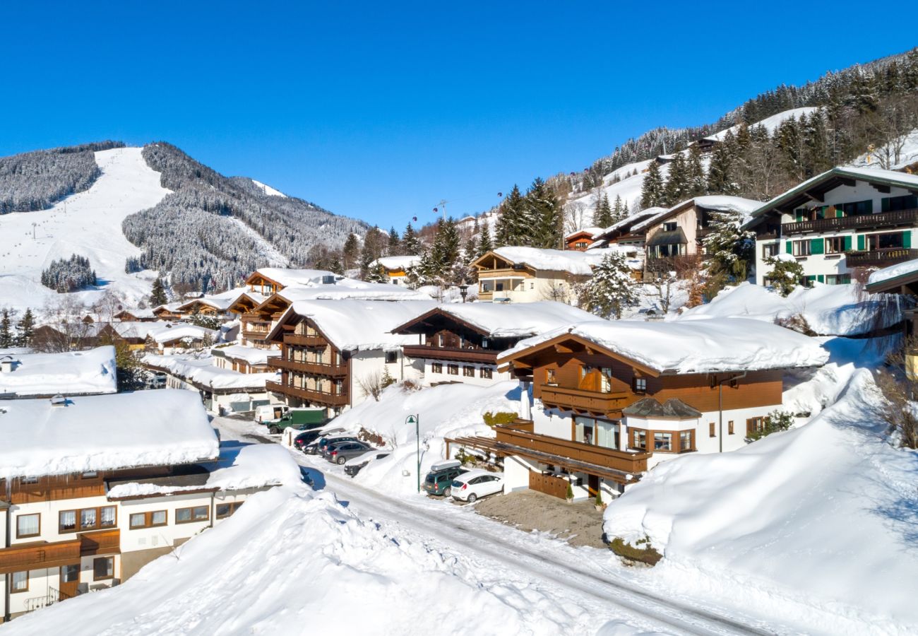 Apartment in Saalbach - Landhaus Simone - Alpenfeuer