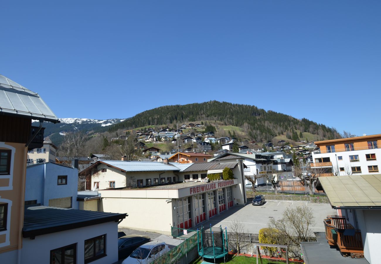 Ferienwohnung in Zell am See - Cityapartment Zell am See, 150m from ski lift