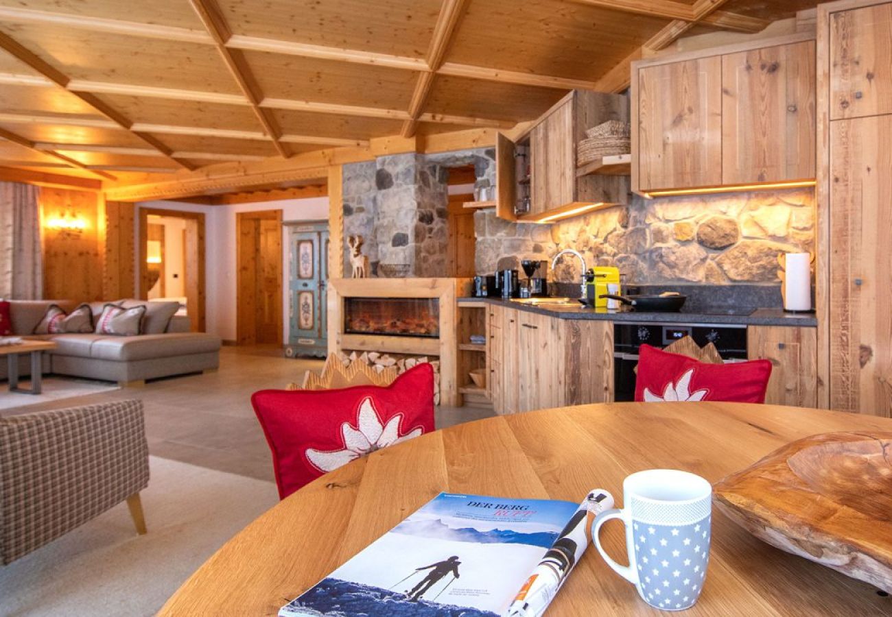 Ferienwohnung in Saalbach - Landhaus Simone - Alpenfeuer