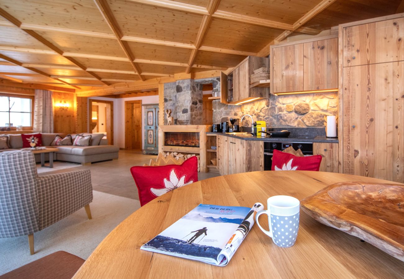 Ferienwohnung in Saalbach - Landhaus Simone - Alpenfeuer